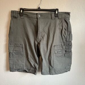 Men's Cargo Shorts - Olive Green